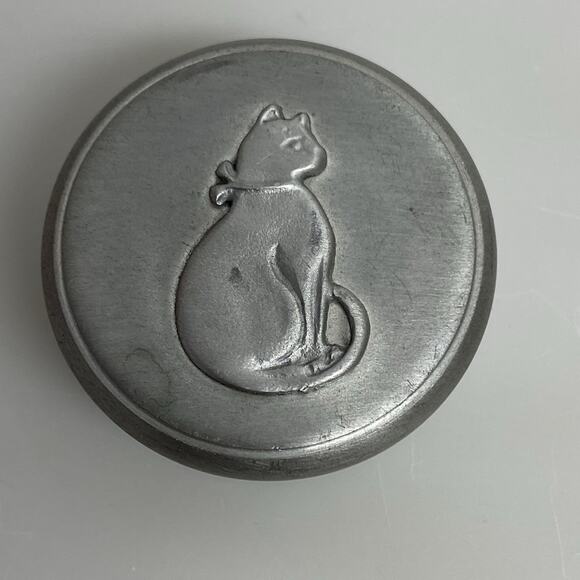 Vintage Seagull Fine Pewter Trinket Box Cat Kitten Emblem Top Small Canada - Picture 1 of 9